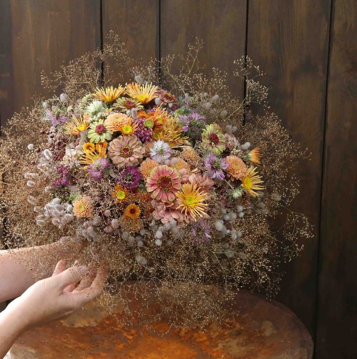 Le tendenze del floral design: scomporre e stupire con i fiori